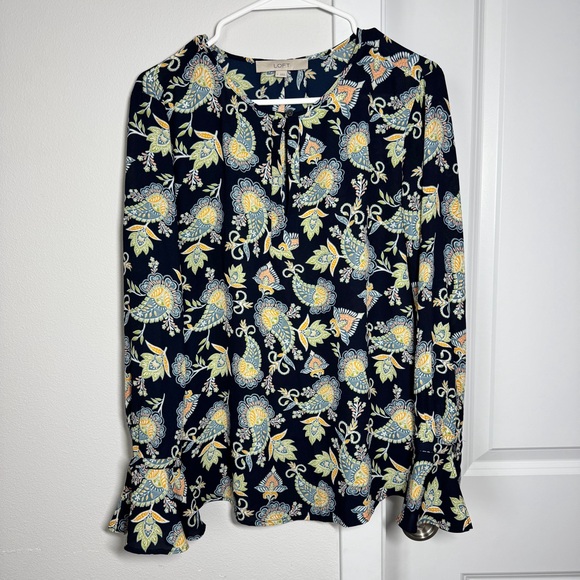 LOFT Blouse Size Small Navy Blue Paisley Bell Sleeve Office Business Casual - Picture 3 of 10